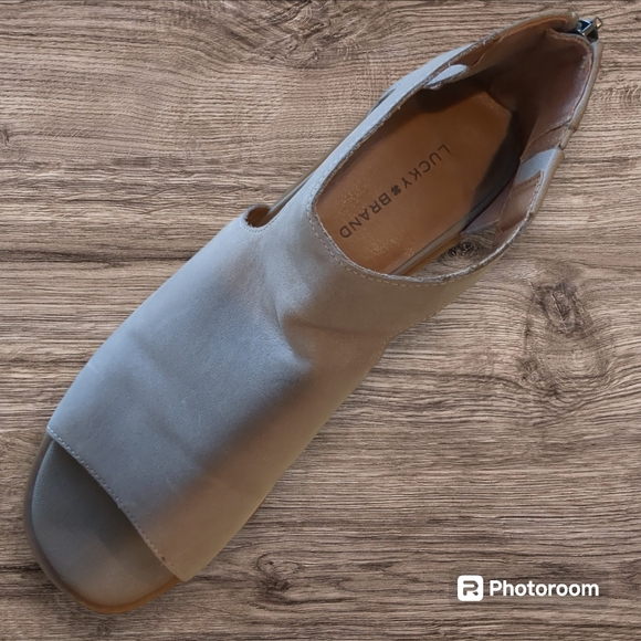 LUCKY BRAND EUC Tarrinax Sandals, Tan, Zipper Back, 3" Heel, Size 8.5M - Picture 9 of 11